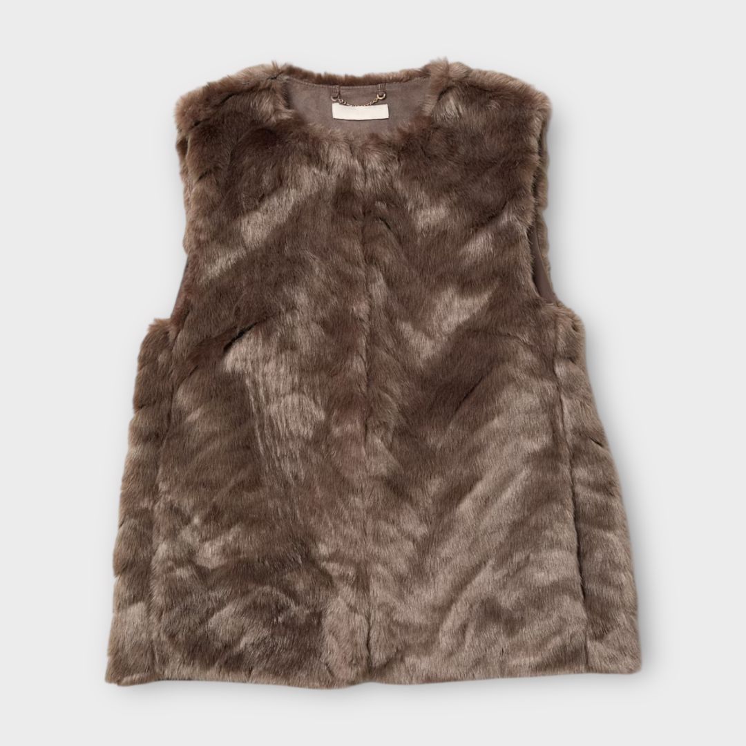 H&M Faux Fur Vest - 10