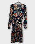 Pretty Little Thing Pleated Floral Midi Dress - 10