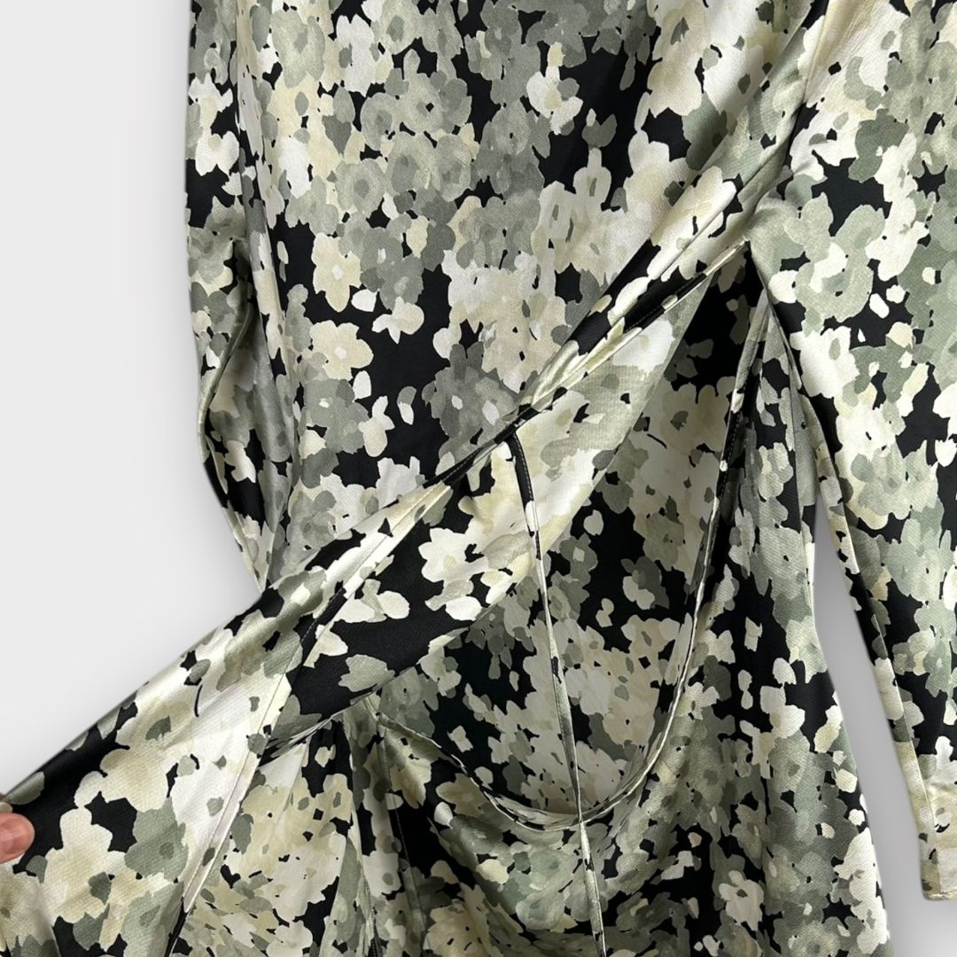 H&amp;M Crêpe Satin Dress - 12