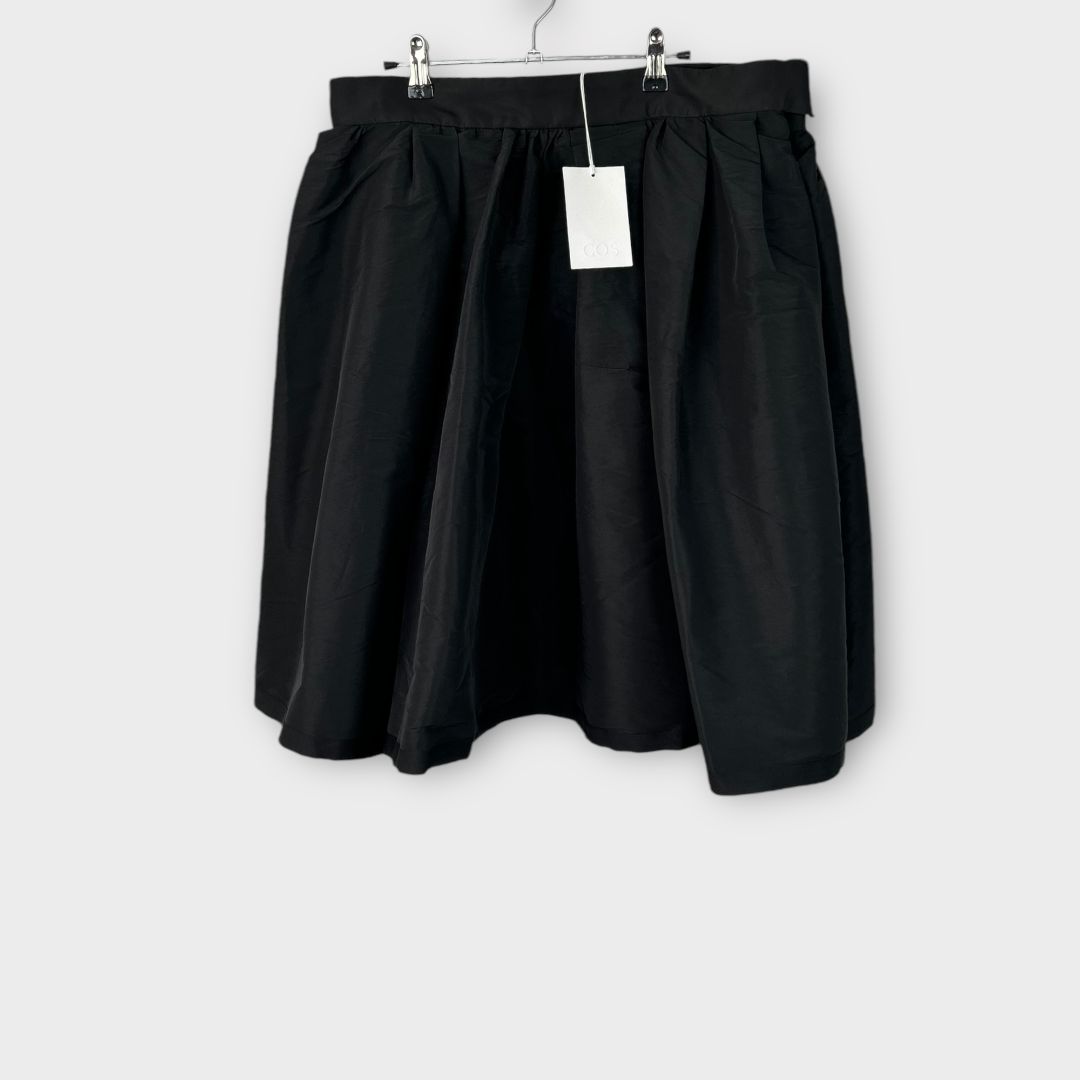 COS Voluminous Skirt - 18