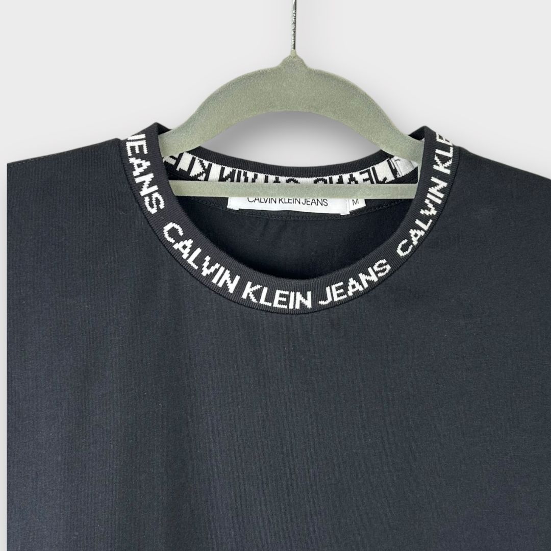 Calvin Klein Top - M