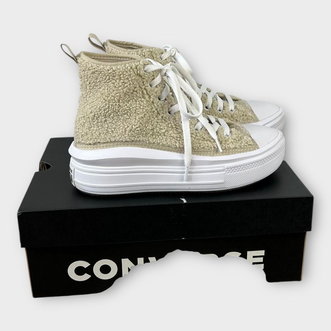 Converse Chuck Taylor Platform Sherpa Trainers - 3/35.5