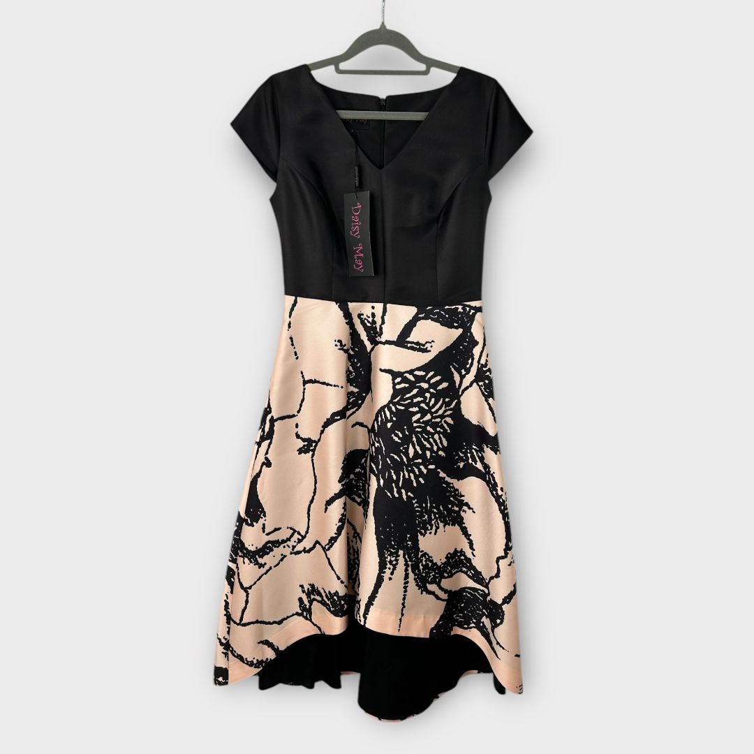 Daisy May Dress - 8/10