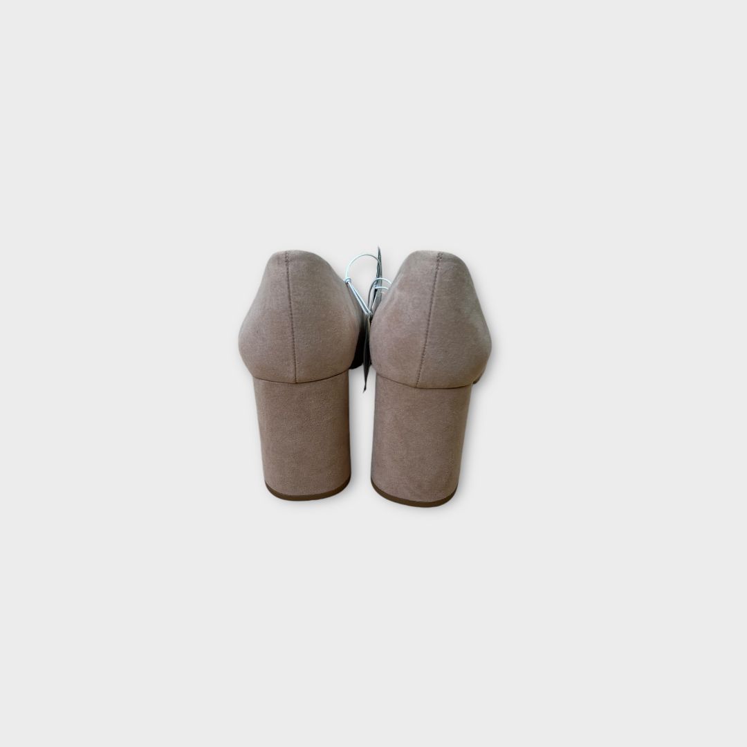 H&amp;M Suede Court Shoes - 8/41