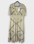 Hope & Ivy The Astrid Embroidered Midi Dress - 16