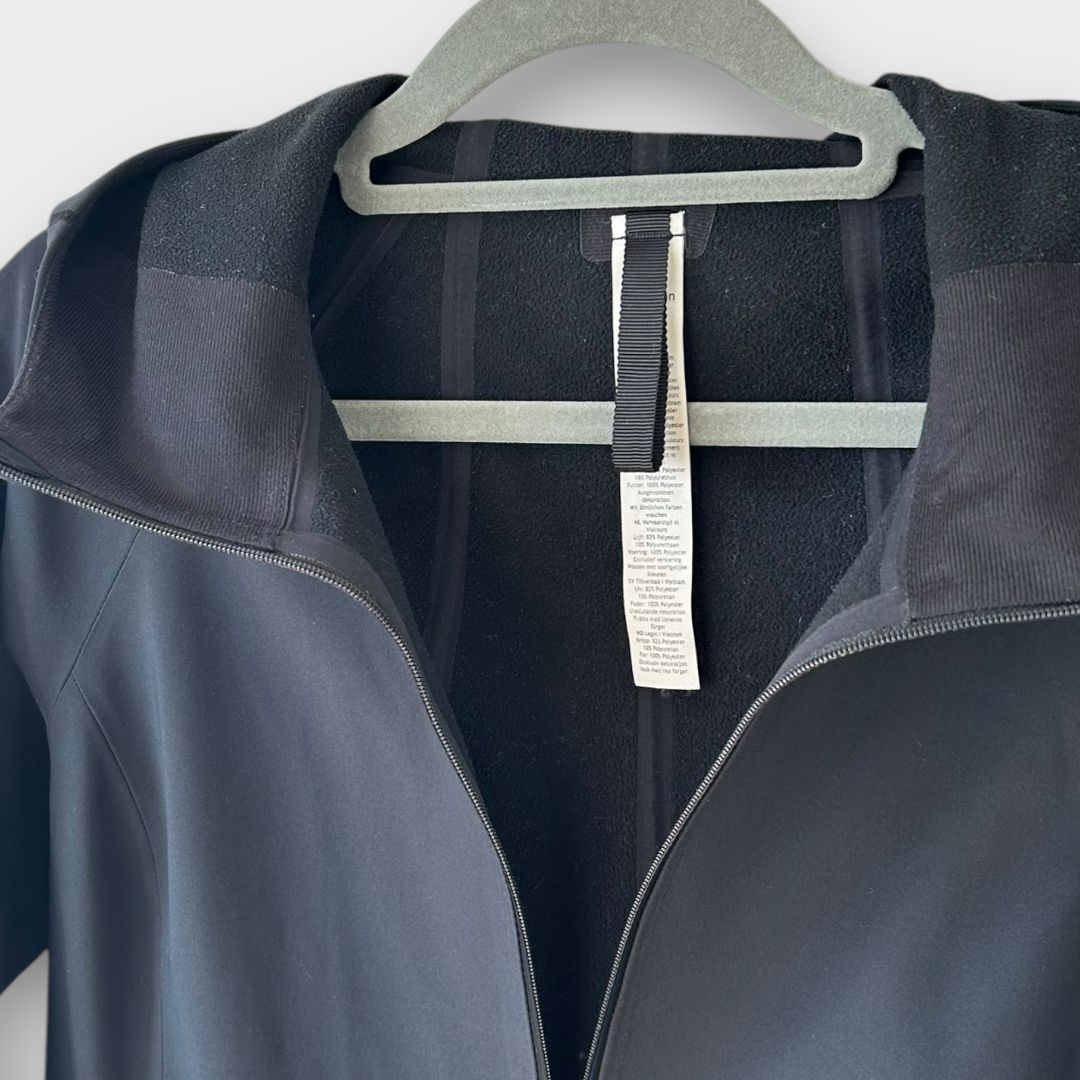 Lululemon Glyde Along Softshell Jacket - 8