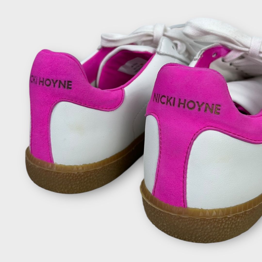 Nicki Hoyne Sporty Trainers - 5/38