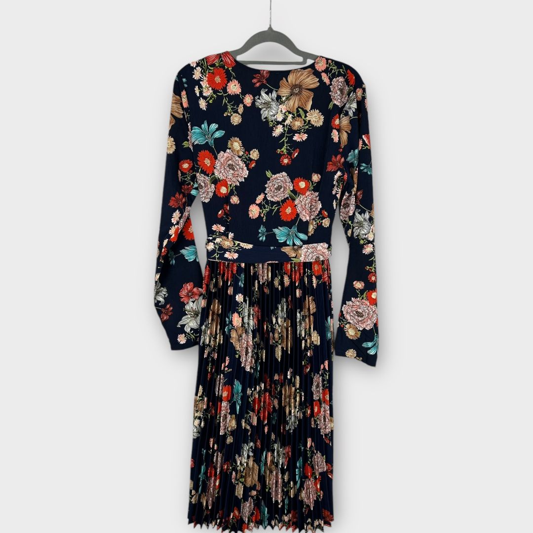 Pretty Little Thing Pleated Floral Midi Dress - 10