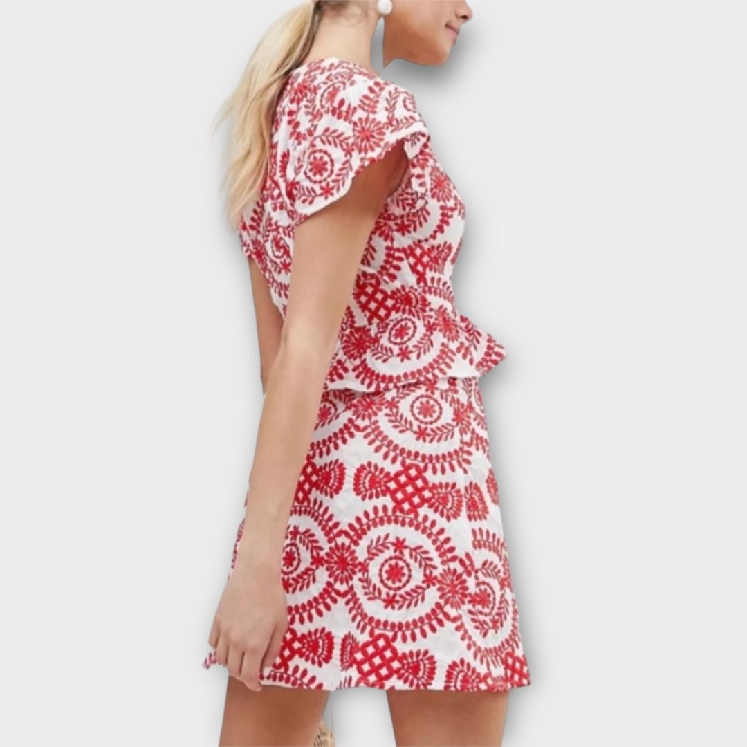 Pretty Little Thing Floral Embroidered Mini Dress - 6